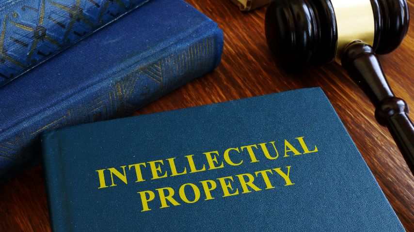 Balance between copyright and intellectual property law